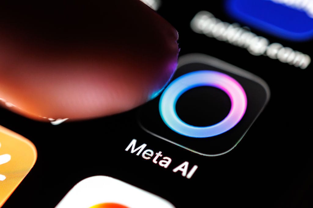 L'icône de Meta AI sélectionnée sur l'écran d'un smartphone