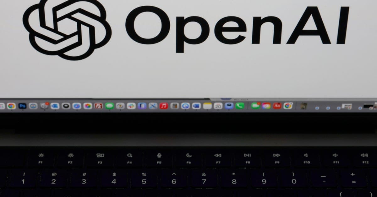 Le logo et le siège d'OpenAI, créateur de ChatGPT