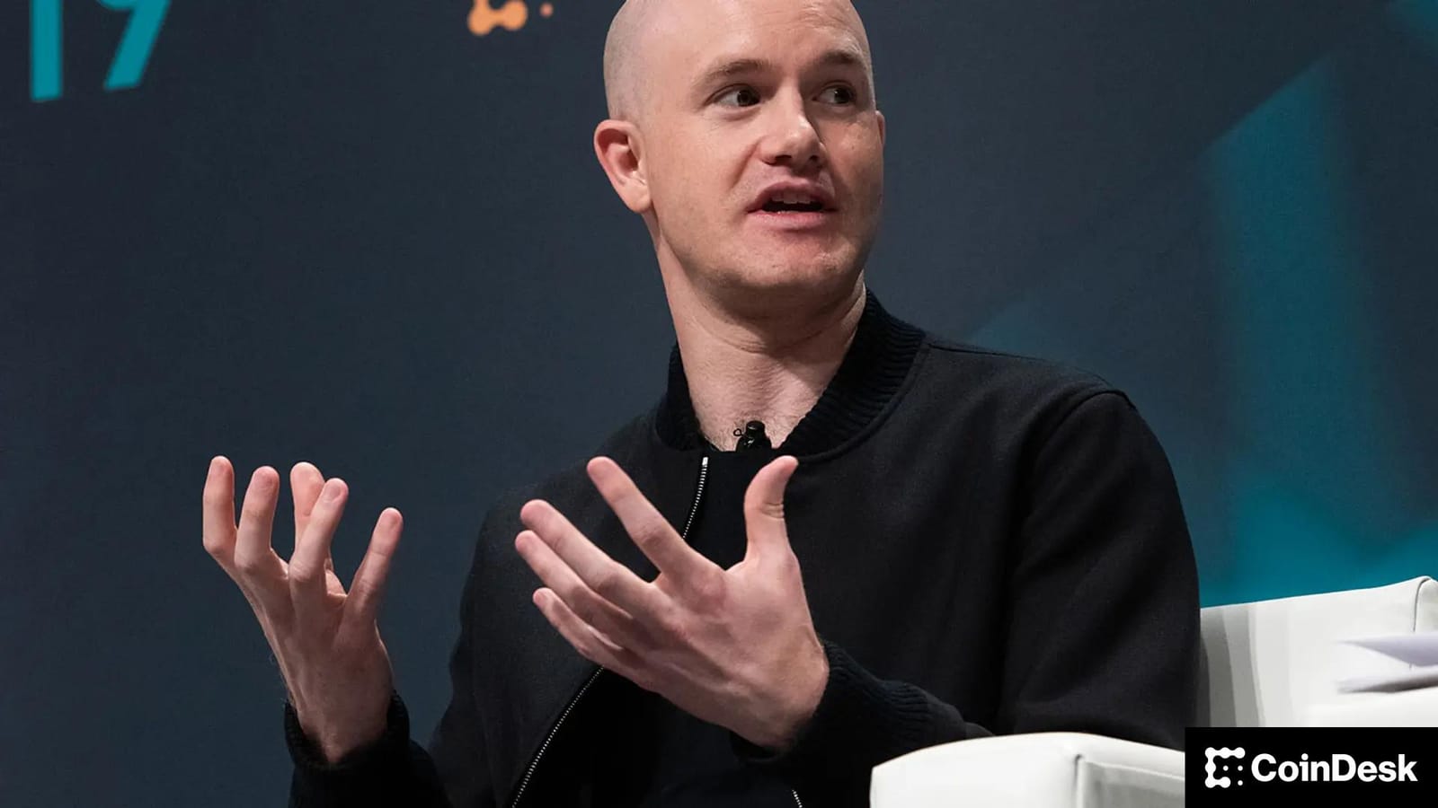 Brian Armstrong, PDG de Coinbase, lors d'une conférence